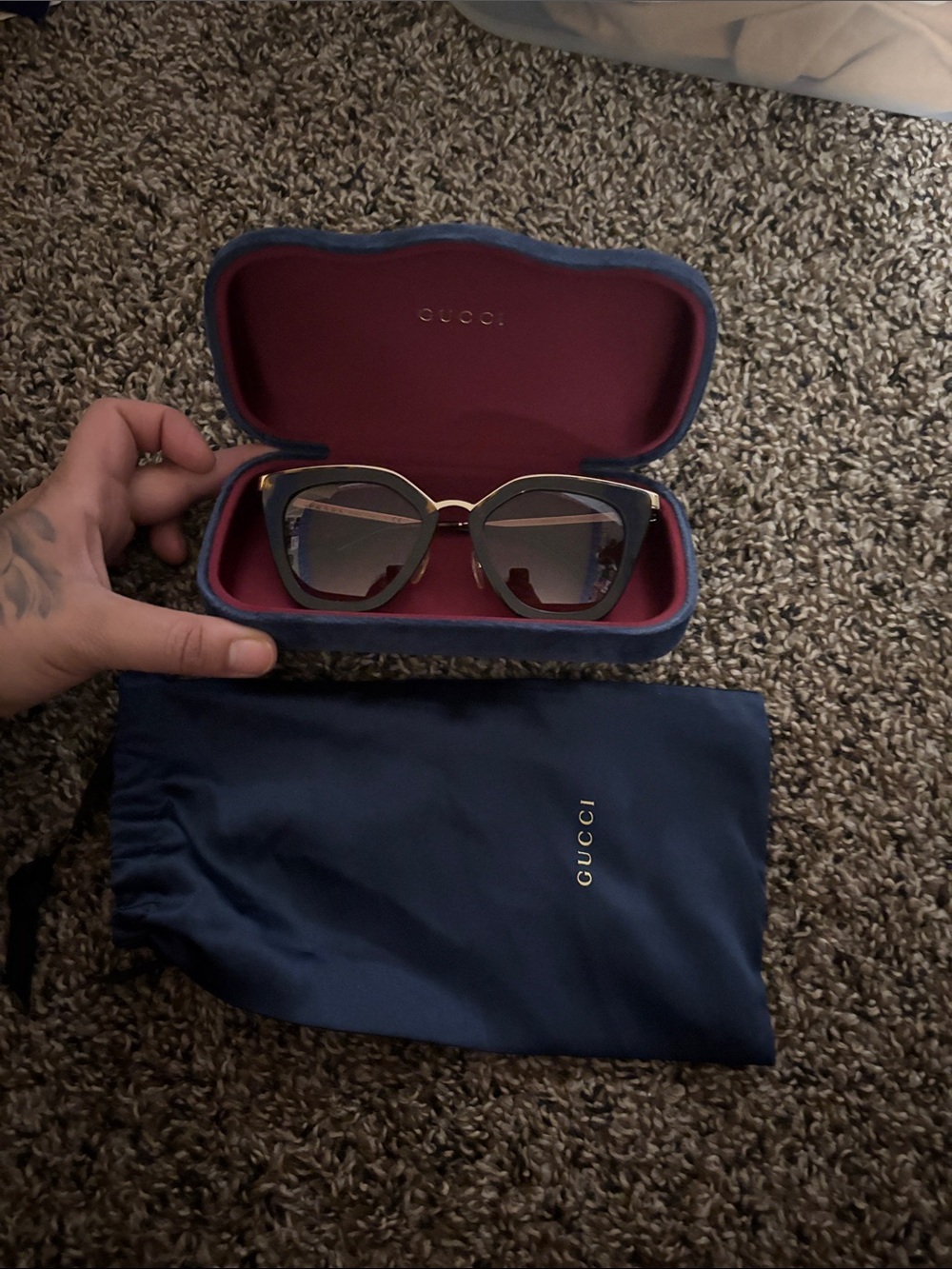 Gucci Women's Sunglasses Brown and Gold